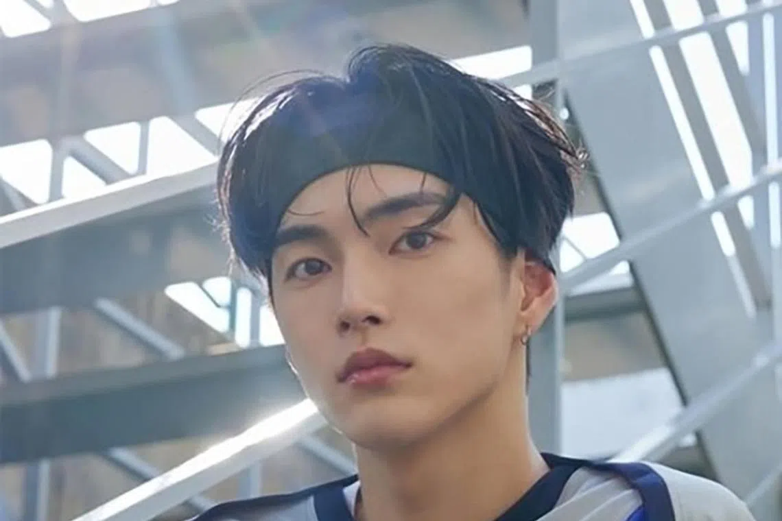 Some fans did not seem to welcome Seunghan’s return which was officially announced on Oct 11.