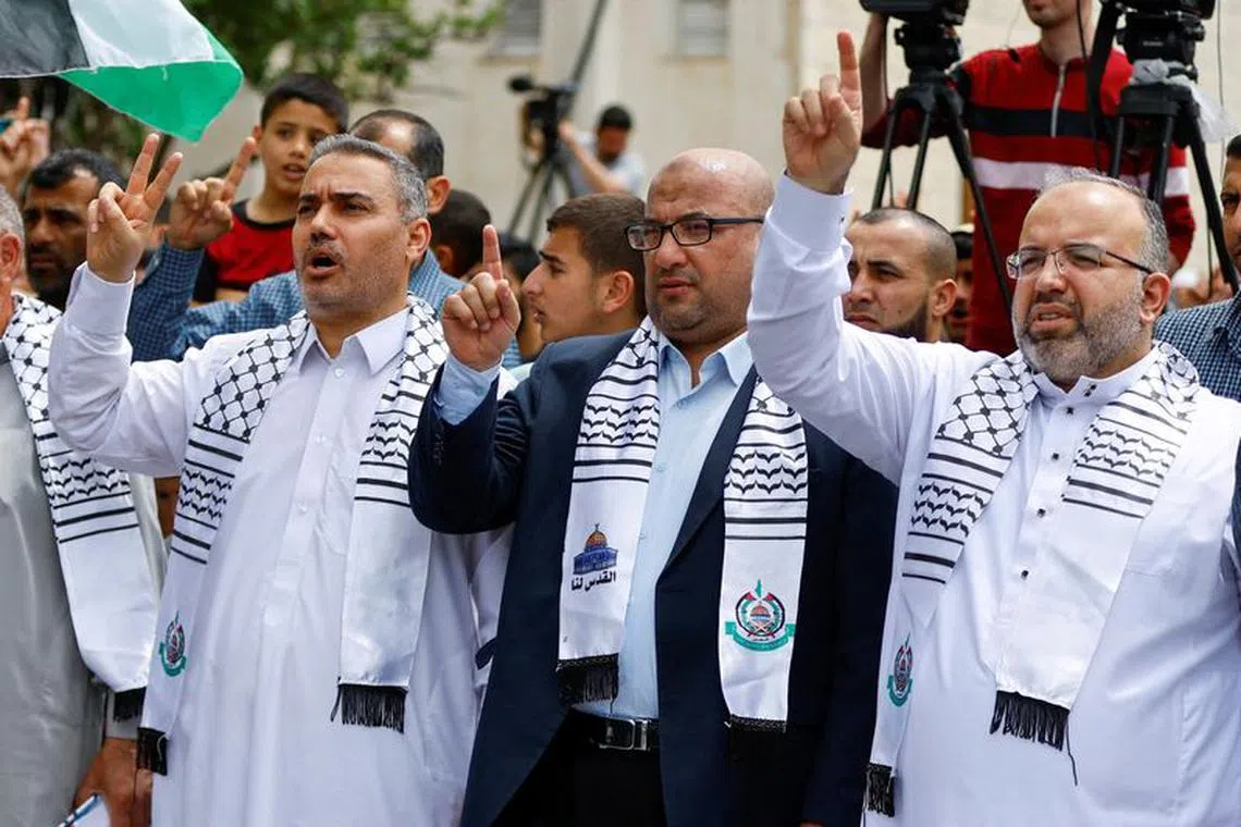 Zakaria Abu Maamar, a member of Hamas political office, gestures during a rally against visits by Israeli right wing groups to Al-Aqsa mosque, in Khan Younis in the southern Gaza Strip May 26, 2023.  REUTERS/Ibraheem Abu Mustafa