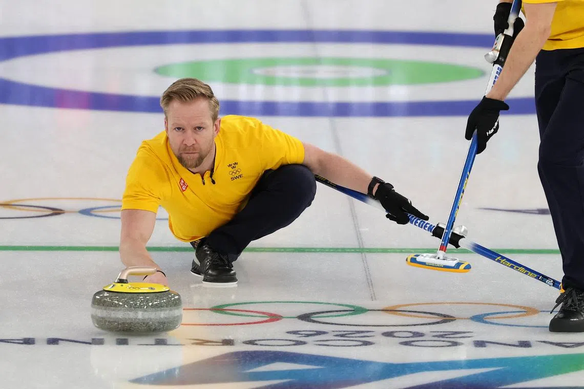 Milano Cortina 2026 Olympics - Curling - Men's Round Robin Session 9 - Switzerland vs Sweden - Cortina Curling Olympic Stadium, Cortina d'Ampezzo, Italy - February 17, 2026. Niklas Edin of Sweden in action during the match against Switzerland REUTERS/Issei Kato