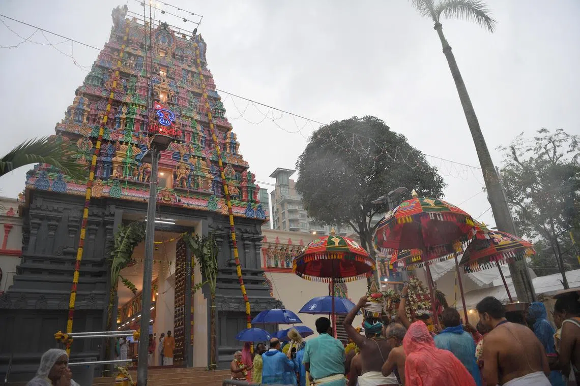 Thendayuthapani Temple, one of Singapore’s national monuments had its consecration ceremony on Thursday, June 1, 2023. Preparations for the ceremony have been ongoing for the past one year. This is the first Consecration Ceremony held after the temple was gazetted as a National Monument in 2014.