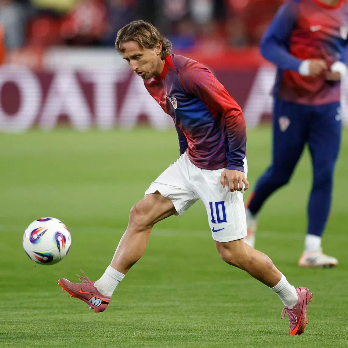 Soccer Football - FIFA World Cup - UEFA Qualifiers - Group L - Czech Republic v Croatia - Fortuna Arena, Prague, Czech Republic - October 9, 2025 Croatia's Luka Modric during the warm up before the match REUTERS/David W Cerny