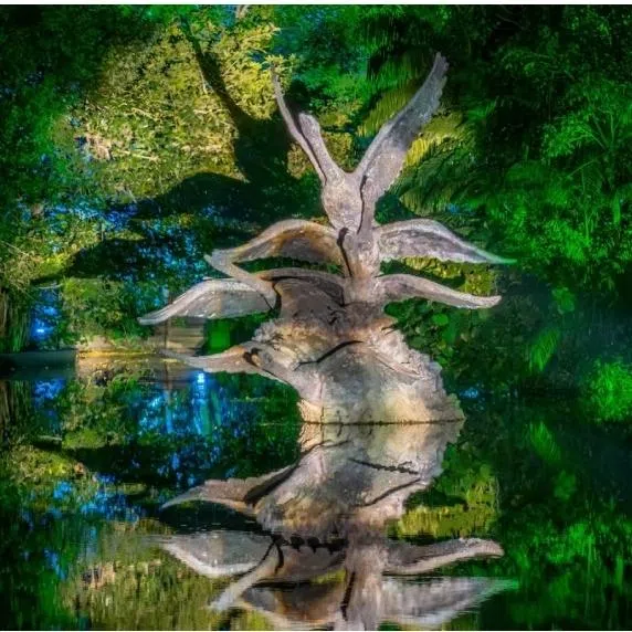 To mark his 14 years on social media and his latest Guess Where edition, Mr Lee Hsien Loong on April 20 unveiled a series of 14 unposted photos of iconic locations in Singapore as well as other cities.