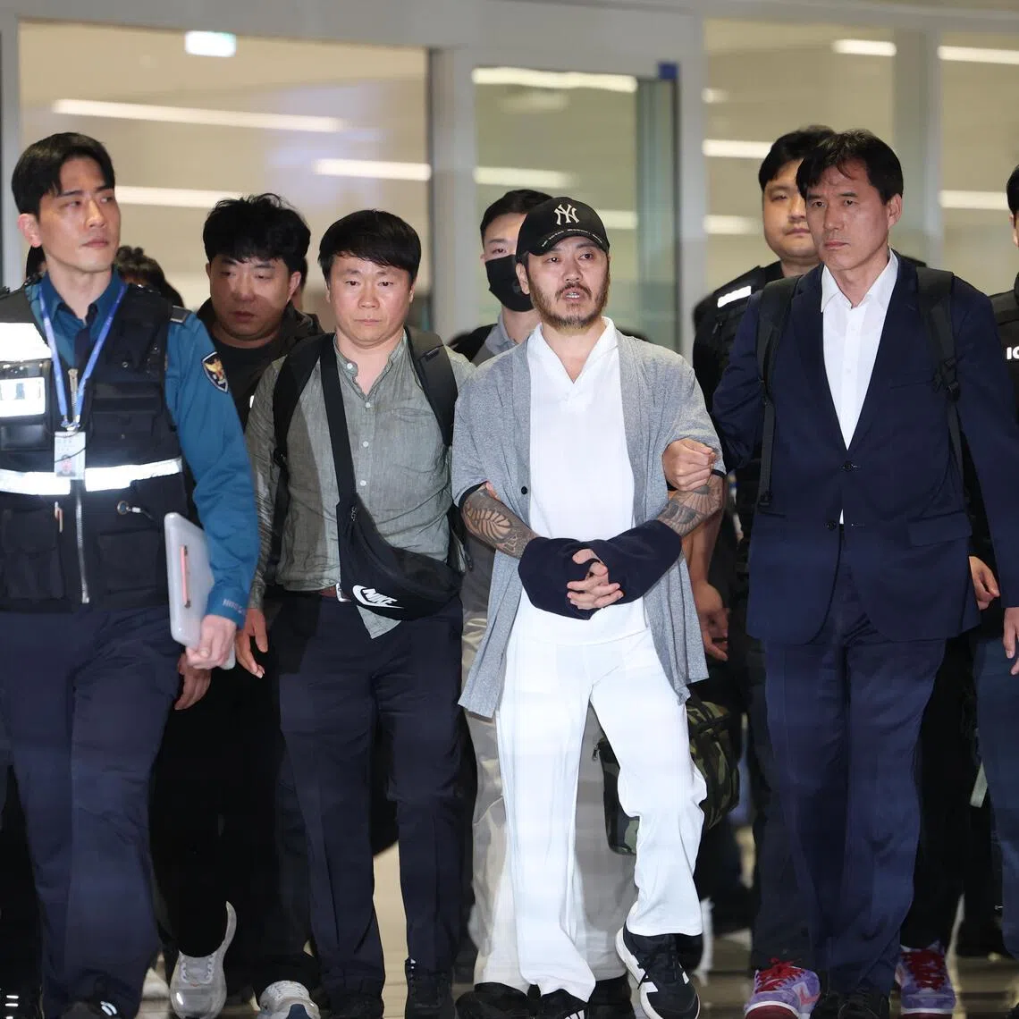 Park Wang-yeol, who was serving a 60-year term for triple homicide, was flown to South Korea on March 25 on temporary extradition.