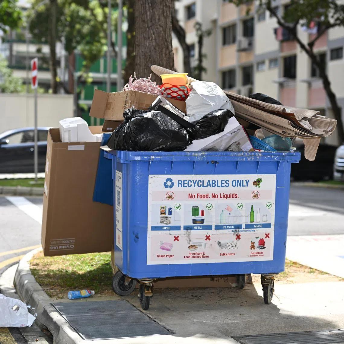 The domestic recycling rate fell from 17 per cent to 11 per cent over the same period, while the non-domestic recycling rate fell from 73 per cent to 67 per cent.
