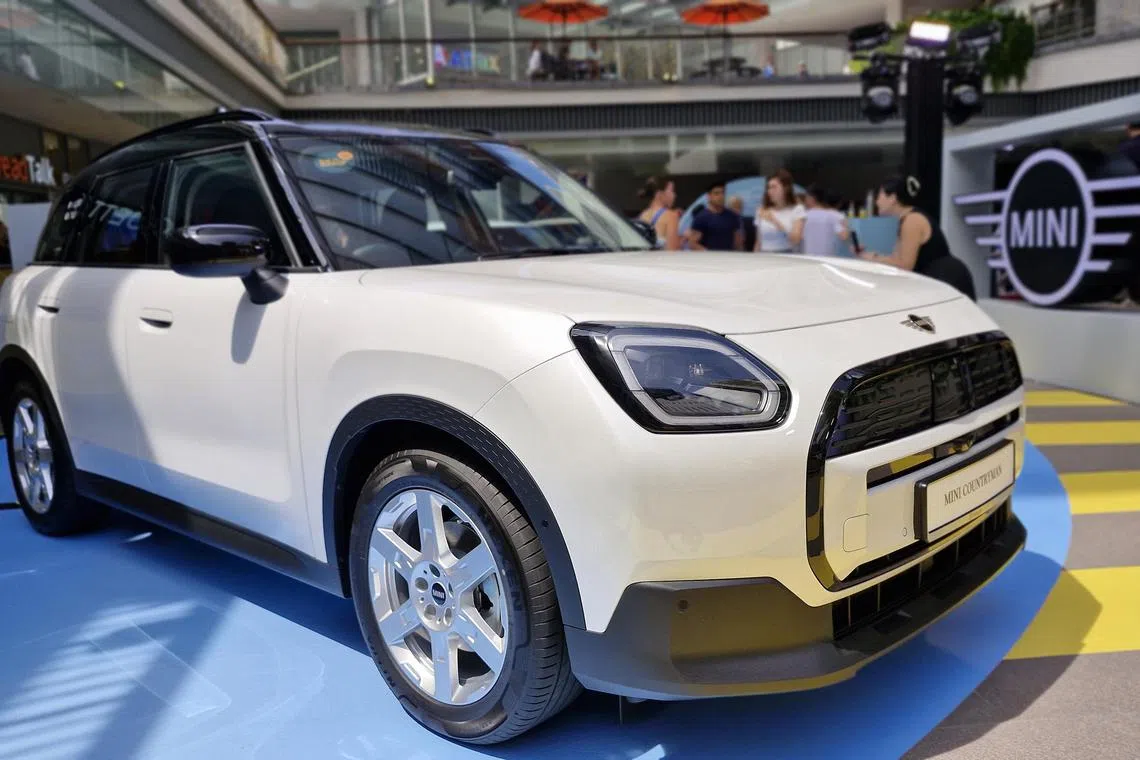 ctfast26 - Mini Countryman

Credit: Christopher Tan