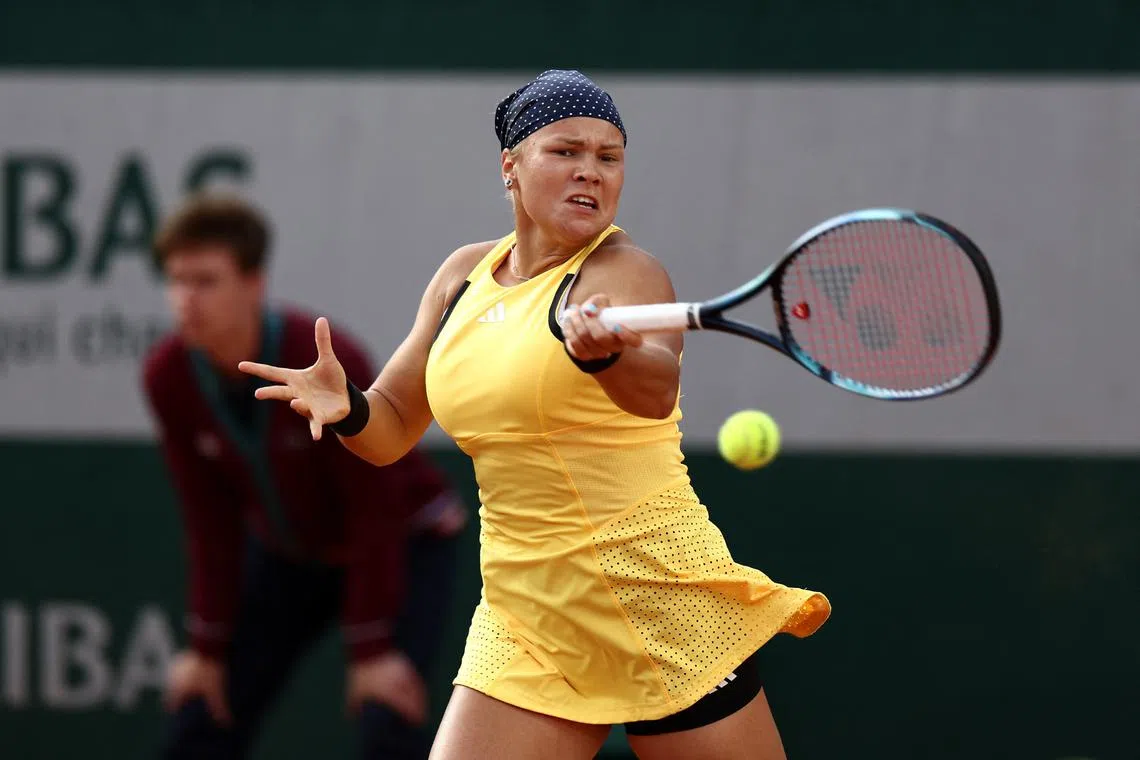 FILE PHOTO: Tennis - French Open - Roland Garros, Paris, France - May 26, 2024 Russia's Diana Shnaider in action during her first round match against France's Chloe Paquet REUTERS/Yves Herman/File Photo