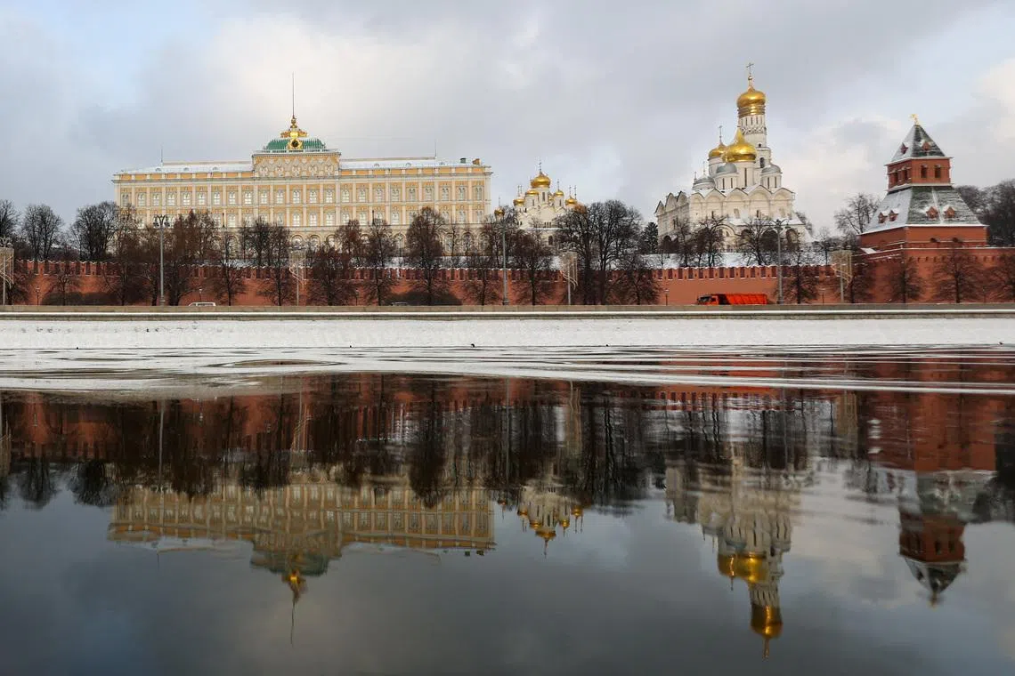 Traffic moves along an embankment of the Moskva River past the Kremlin in central Moscow, Russia, December 29, 2025. REUTERS/Ramil Sitdikov
