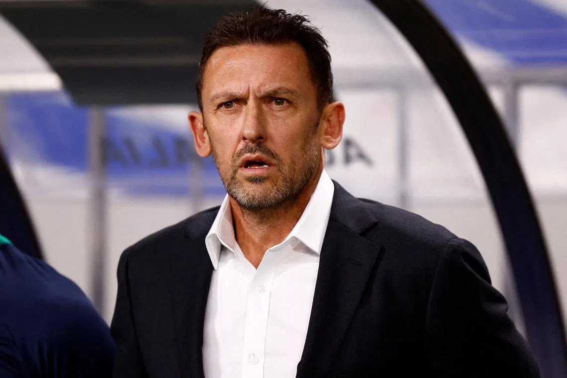 FILE PHOTO: Soccer Football - World Cup - Asian Qualifiers - Third Round - Group C - Japan v Australia - Saitama Stadium 2002, Saitama, Japan - October 15, 2024  Australia coach Tony Popovic before the match REUTERS/Issei Kato/File Photo