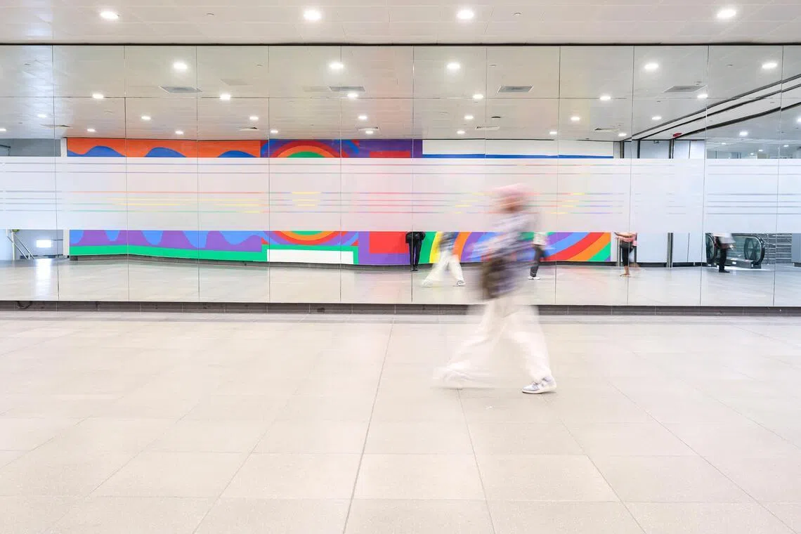 The full-length mirrors lining the underground linkway connecting Bayfront MRT station to Gardens by the Bay and Marina Bay Sands were frosted in January after “public feedback”. 