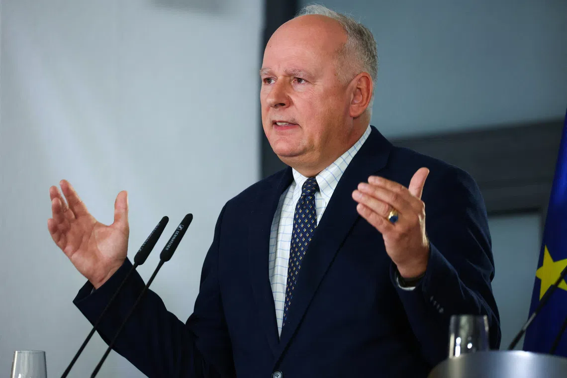 Poland does not want nuclear warheads on its territory, deputy defence minister says