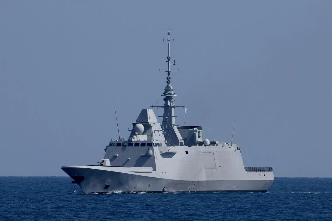 The French and US navies have strengthened their presence in the Red Sea to protect vessels from the Houthis.
