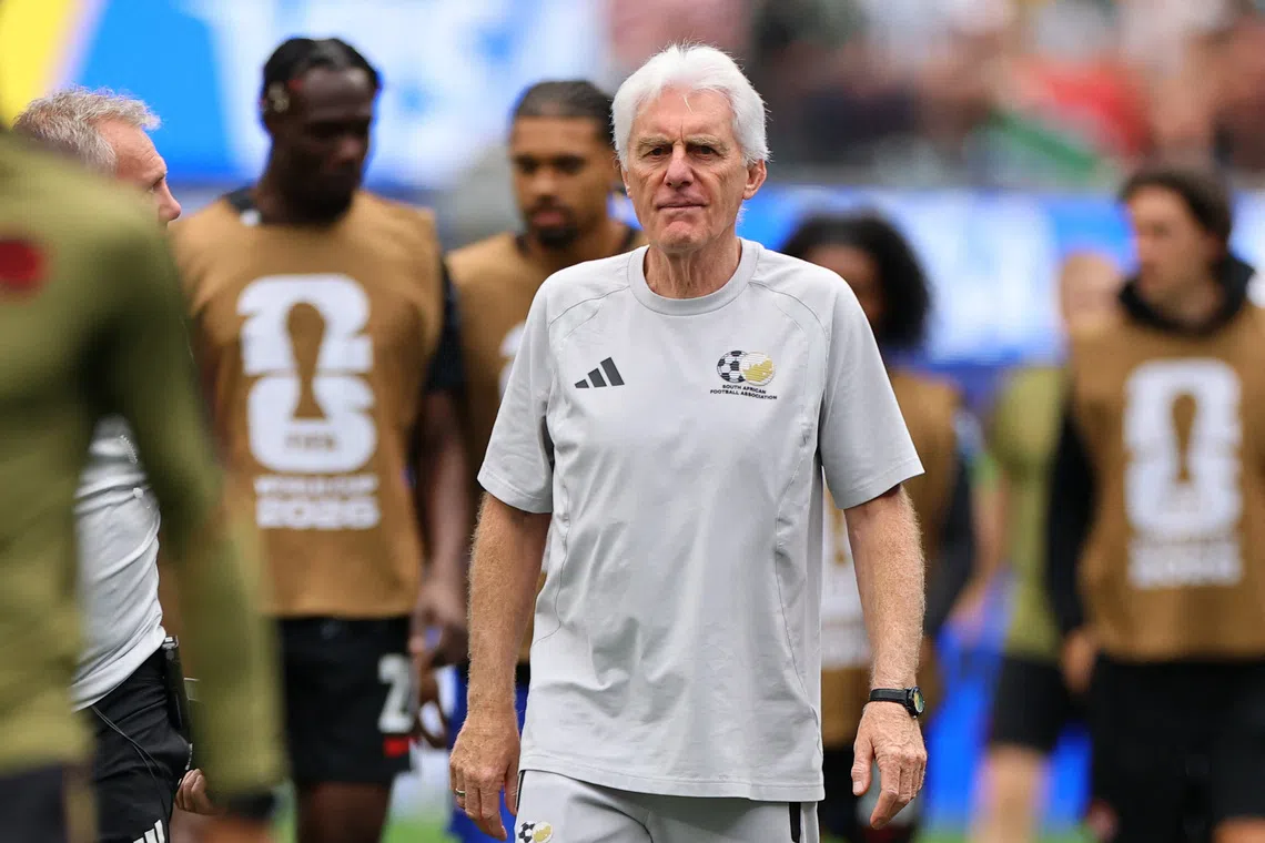 Soccer Football - FIFA World Cup 2026 - Round of 32 - South Africa v Canada - Los Angeles Stadium, Inglewood, California, U.S. - June 28, 2026 South Africa coach Hugo Broos REUTERS/Daniel Cole