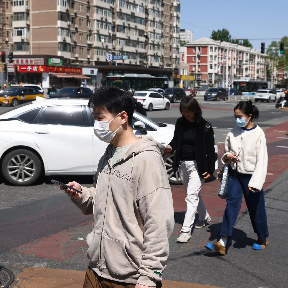 The China CDC noted that overall influenza activity is declining, but HPIVs, rhinovirus and respiratory syncytial virus continue to circulate to some extent. 