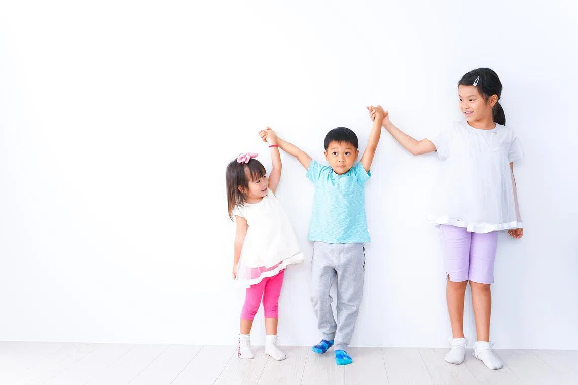 aceldest - Children playing together with smiles


Credit: ISTOCKPHOTO