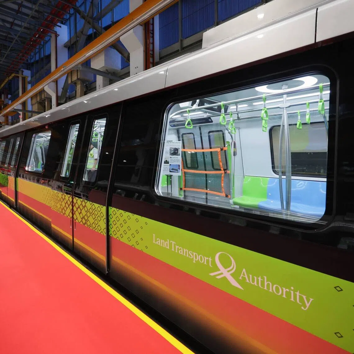 The Cross Island Line trains have features that “improve commuter comfort, accessibility, operational reliability and maintenance efficiency”.