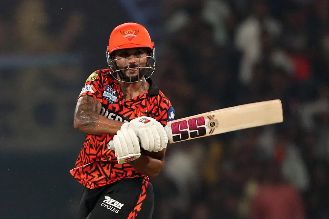 Cricket - Indian Premier League - IPL - Royal Challengers Bengaluru v Sunrisers Hyderabad - Bharat Ratna Shri Atal Bihari Vajpayee Ekana Cricket Stadium, Lucknow, India - May 23, 2025  Sunrisers Hyderabad's Nitish Kumar Reddy in action REUTERS/Stringer/File Photo