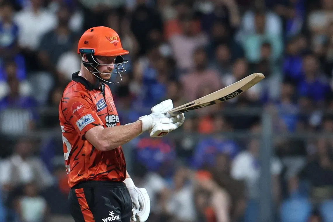 Cricket - Indian Premier League - IPL - Mumbai Indians v Sunrisers Hyderabad - Wankhede Stadium, Mumbai, India - April 29, 2026 Sunrisers Hyderabad's Heinrich Klaasen celebrates after reaching his half century REUTERS/Francis Mascarenhas