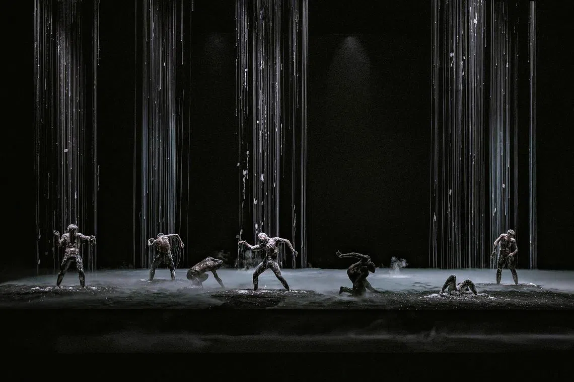 lanet [wanderer] is one of the shows under the vOilah! umbrella at the Singapore International Festival of Arts.