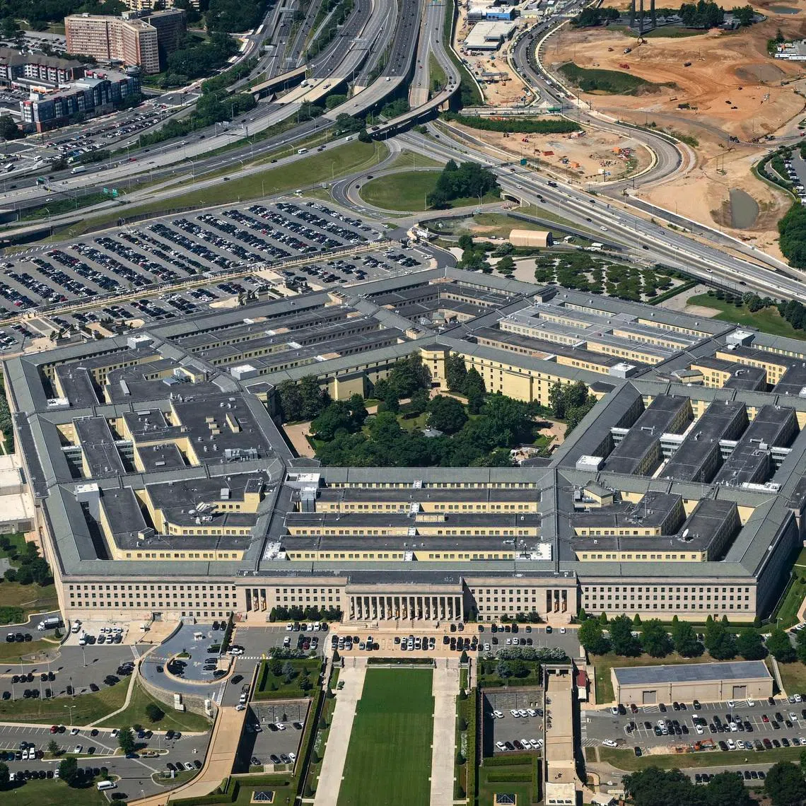 The plan provides US$73 billion for the armed forces and intelligence agencies, notably to fund operations linked to the war against Iran.