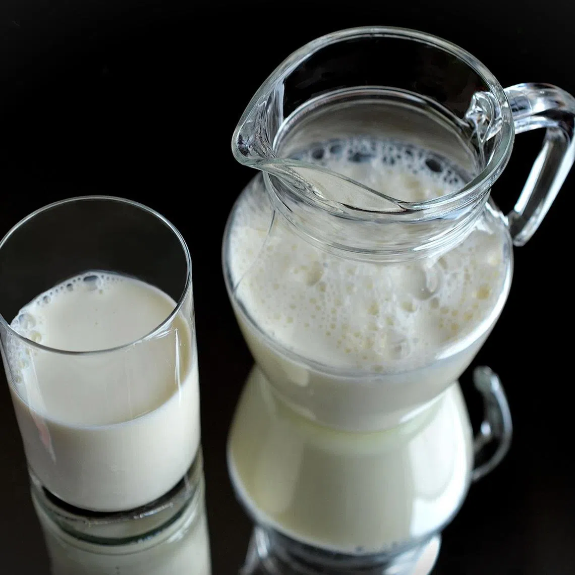 Federal health officials have warned against consuming raw milk due to the bird flu outbreak in the United States.