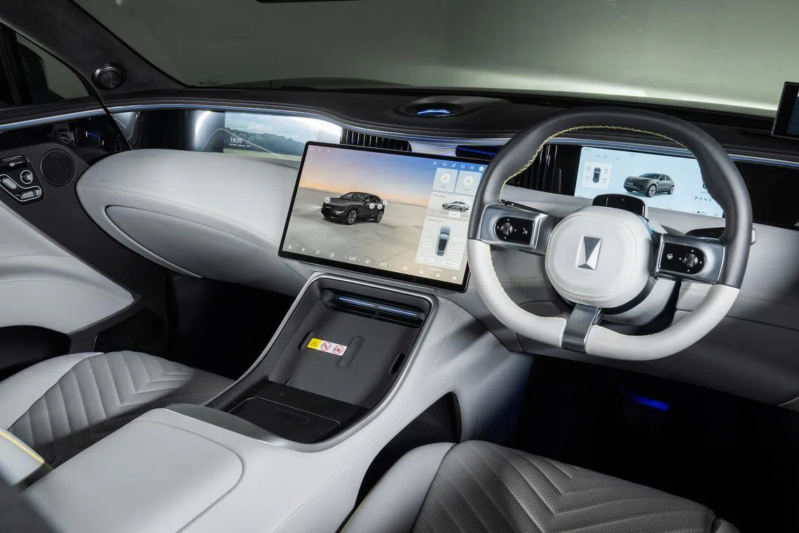 Innovative cockpit technology anchors the AVATR 11’s interior experience