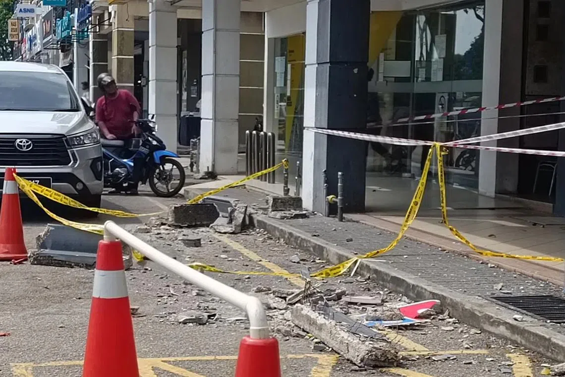 The boy had succumbed to multiple injuries after getting crushed by heavy falling debris.