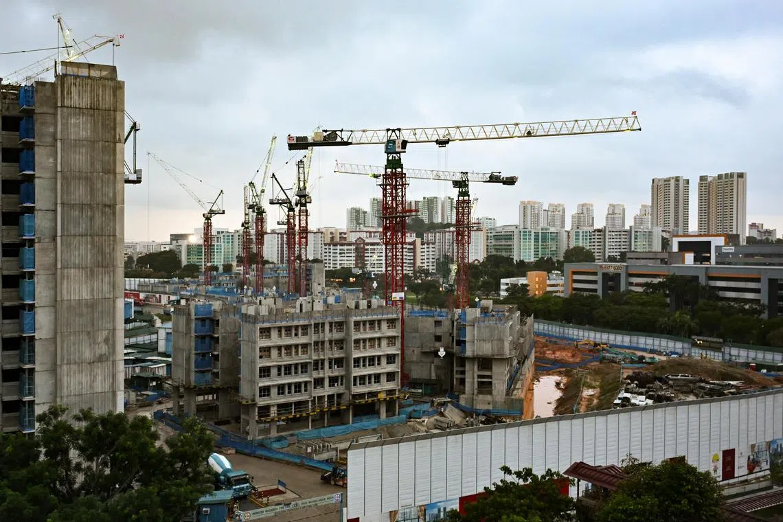 ST20240105-202412640447-Lim Yaohui-pixgeneric/
Construction of UrbanVille @ Woodlands HDB BTO flats on Jan 5, 2024.
Can be used for stories on money, property, land, invest, budget, income, finance, financial, URA, HDB, housing, BTO, population, economy, and development.
(ST PHOTO: LIM YAOHUI)