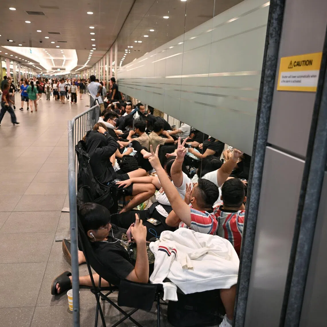 A long queue for the Audemars Piguet x Swatch release at Marina Bay Sands.