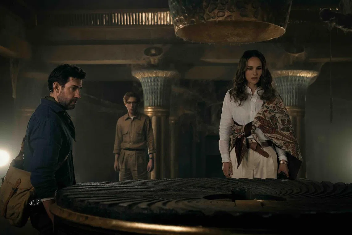 jomovie28 - from left : John Krasinski, Domhnall Gleeson and Natalie Portman in "Fountain of Youth," now streaming on Apple TV+.


Source: Apple TV+