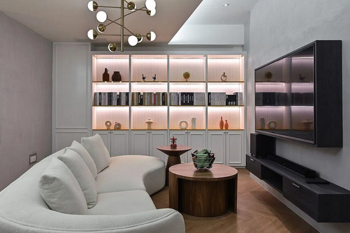 Best boutique hotels in KL: B Sarang Suite Hotel KL room with TV