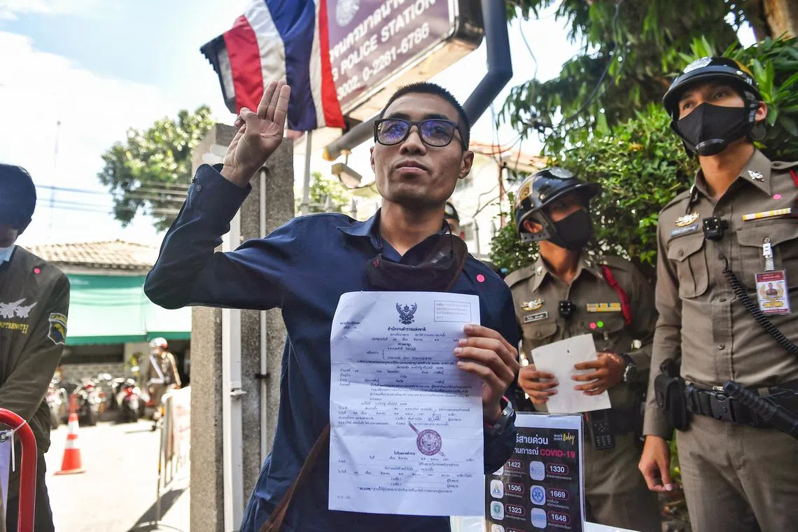 Mr Piyarat “Toto” Chongthep was accused of installing a placard criticising the king in Kalasin province, northeast of Bangkok, in 2021.