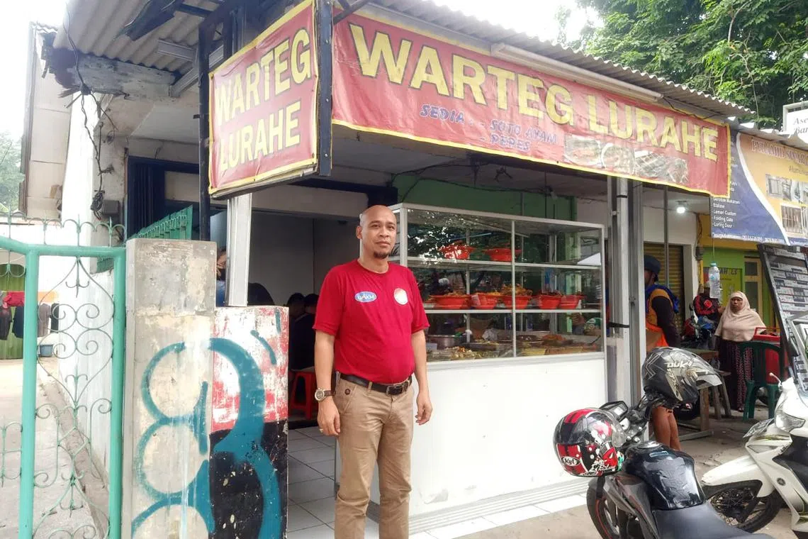 lylending - Jakarta food stall owner Izzudin Zidan, 43, relying on online lending platforms to get quick loans for his business.


CREDIT: COURTESY OF IZzUDIN ZIDAN