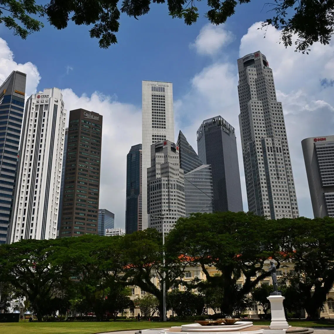 Singapore now hosts 1,320 asset managers, up from 1,298 at the end of 2024.