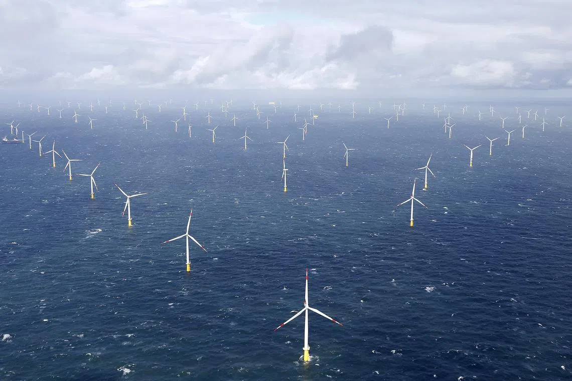 The European Commission has proposed loosening rules on state aid for investments in renewable energy.