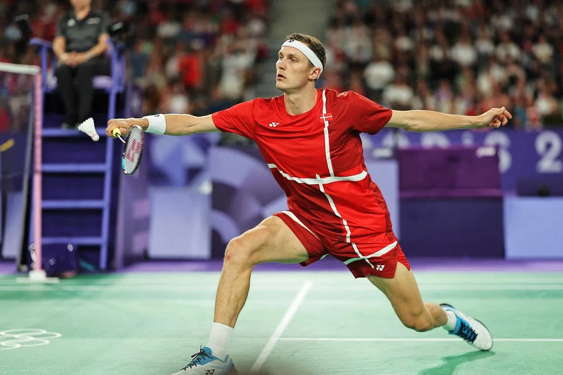 FILE PHOTO: Paris 2024 Olympics - Badminton - Men's Singles Gold Medal Match - Porte de La Chapelle Arena, Paris, France - August 05, 2024. Viktor Axelsen of Denmark in action during the match against Kunlavut Vitidsarn of Thailand. REUTERS/Ann Wang/File Photo