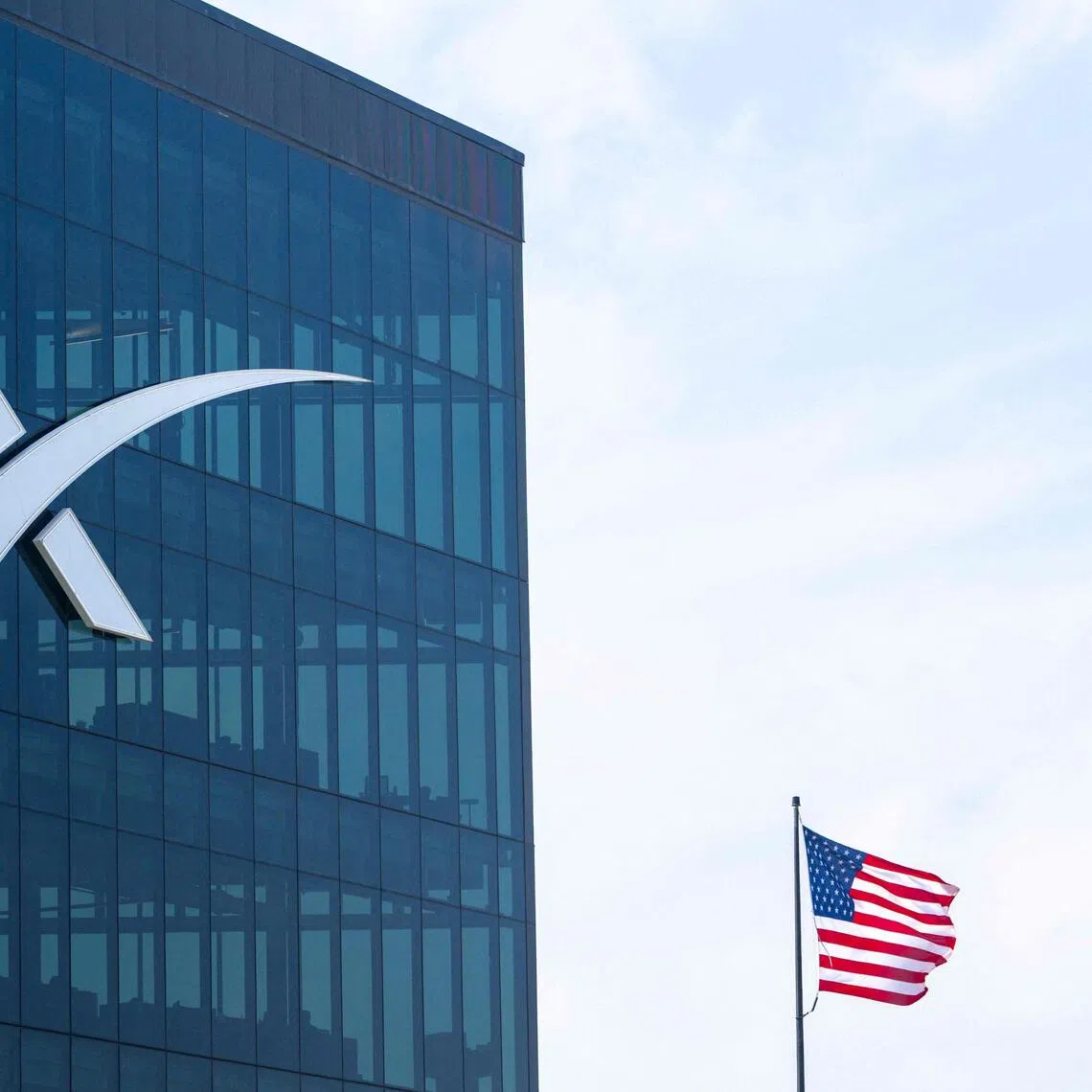 SpaceX is seeking to raise about US$10 billion (S$12.8 billion) in bank loans and US$30 billion in investment-grade debt to pay for the chips.