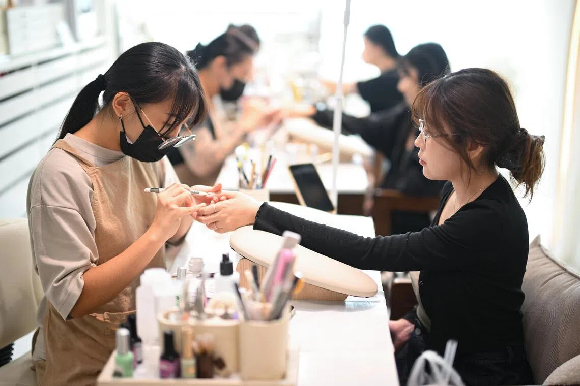 Chio Studio offers BigBang-themed nail art.