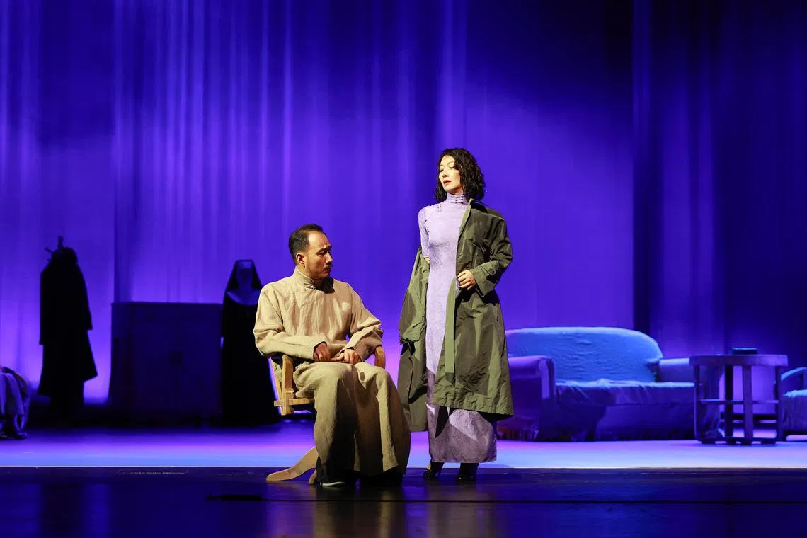 Acclaimed Chinese actors Hu Jun and Lu Fang play corrupt patriarch Zhou Puyuan and his second wife Lu Fang respectively in stage drama Thunderstorm. 