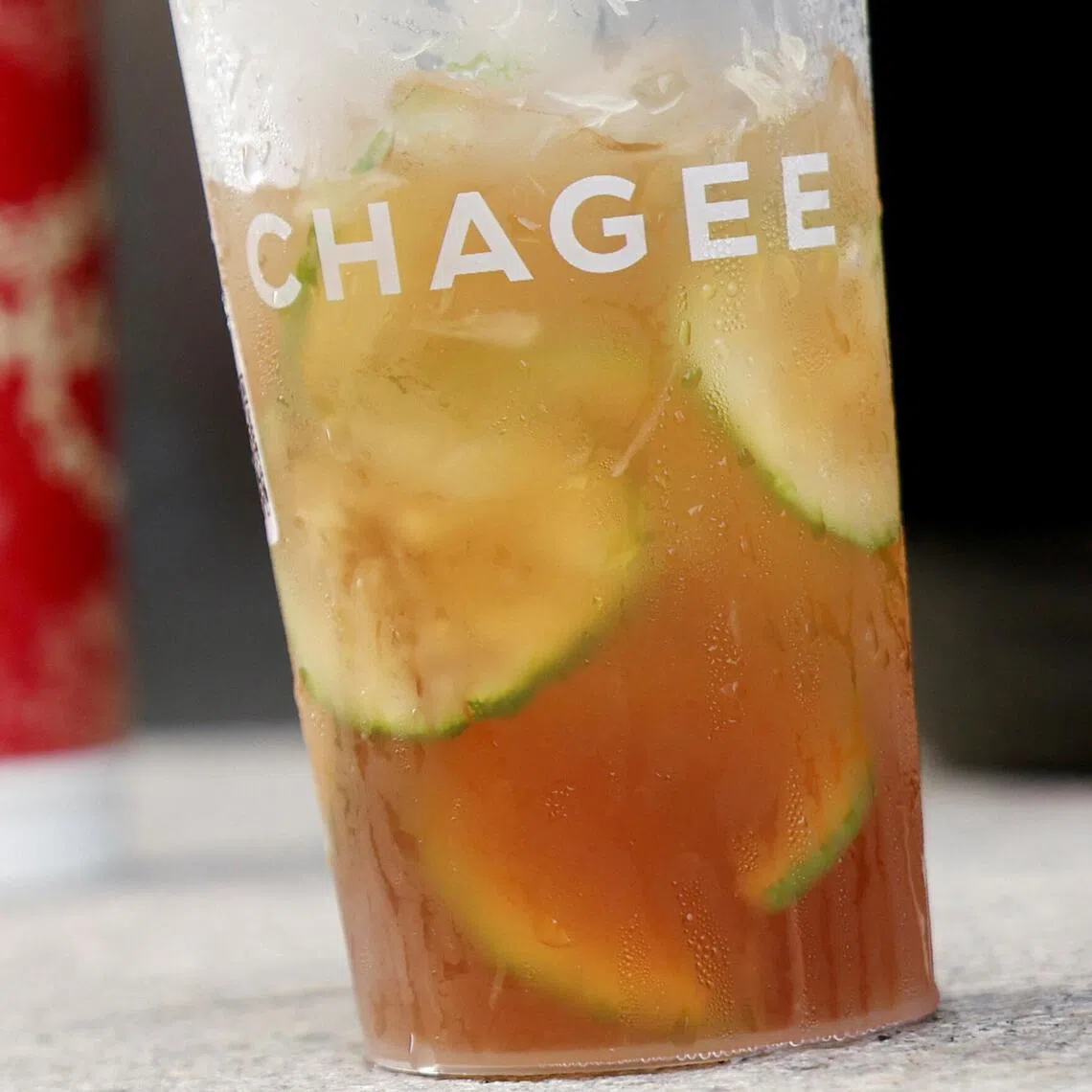 Chagee has rolled out a line of extracted brewed teas and cha lattes at prices double or even triple what other chains charge for their discounted drinks. 