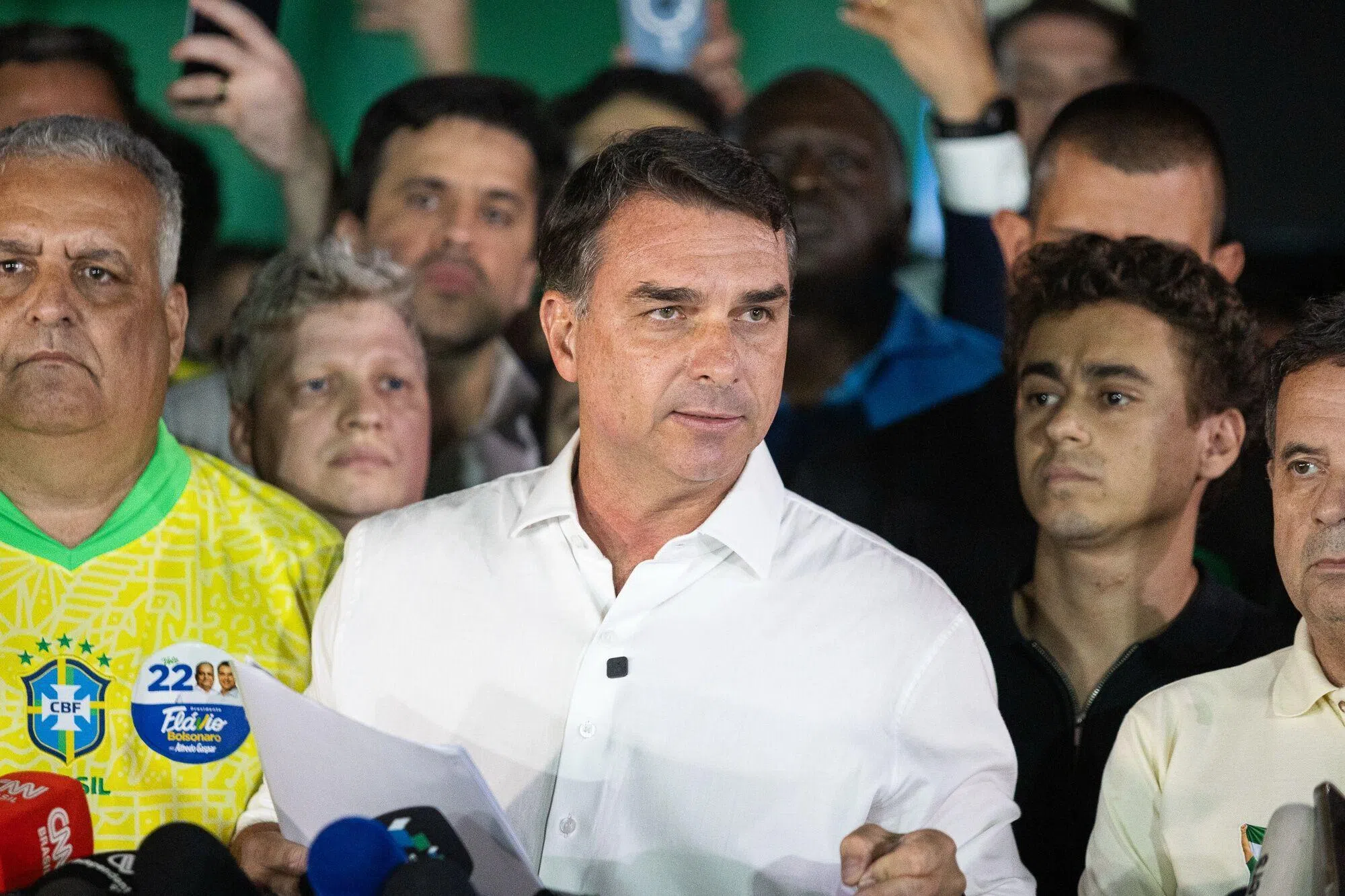 Flavio Bolsonaro, Brazilian presidential candidate, speaks during a press conference at the Liberal Party (PL) camp following the runoff election in Brasilia, Brazil, on Sunday, Oct. 25, 2026. Bolsonaro called for the annulment of Brazil's presidential runoff after losing the election to President Luiz Inacio Lula da Silva in a chaotic vote marred by allegations of suppression and a last-minute extension of voting hours. Photographer: Arthur Menescal/Bloomberg