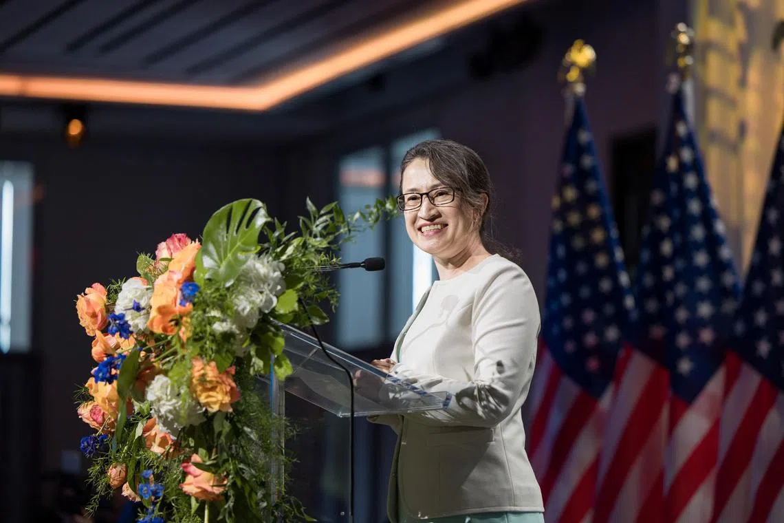  China’s economy is showing clear signs of a slowdown that will have an inevitable spillover to the region, said Taiwan’s top representative to the United States. Hsiao Bi-khim. 