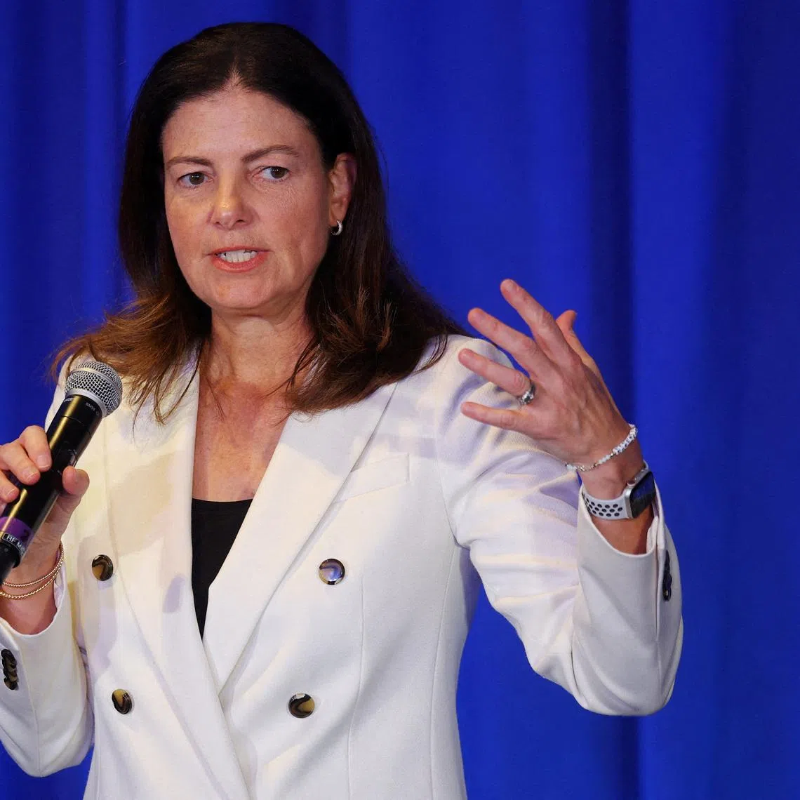 Republican candidate for Governor of New Hampshire Kelly Ayotte speaks at the New Hampshire Republican Party's First in the Nation Leadership Summit in Nashua, New Hampshire, U.S., October 13, 2023.   REUTERS/Brian Snyder
