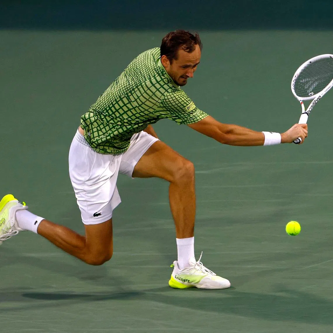 Tennis - ATP 500 - Dubai Championships - Dubai Tennis Stadium, Dubai, United Arab Emirates - February 27, 2026 Russia's Daniil Medvedev in action during his semi final match against Canada's Felix Auger Aliassime REUTERS/Rula Rouhana