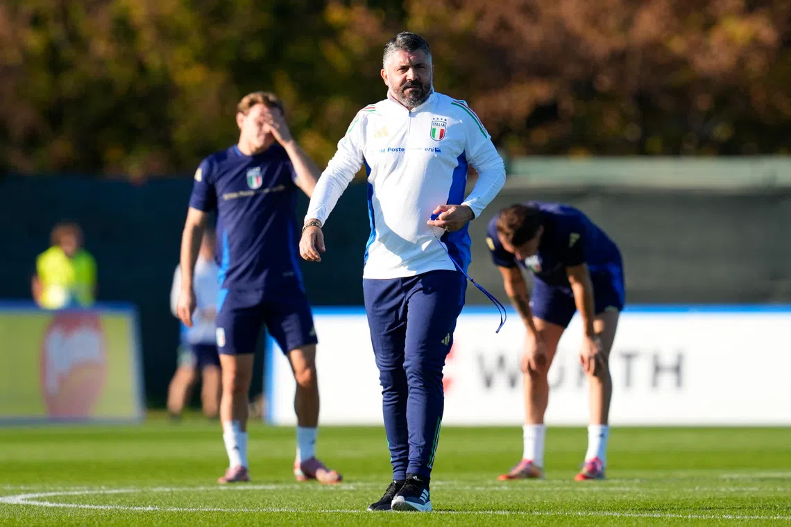 Soccer Football - FIFA World Cup - UEFA Qualifiers - Italy Training - Bruseschi Sport Center, Udine, Italy - October 13, 2025 Italy coach Gennaro Gattuso during training REUTERS/Matteo Ciambelli