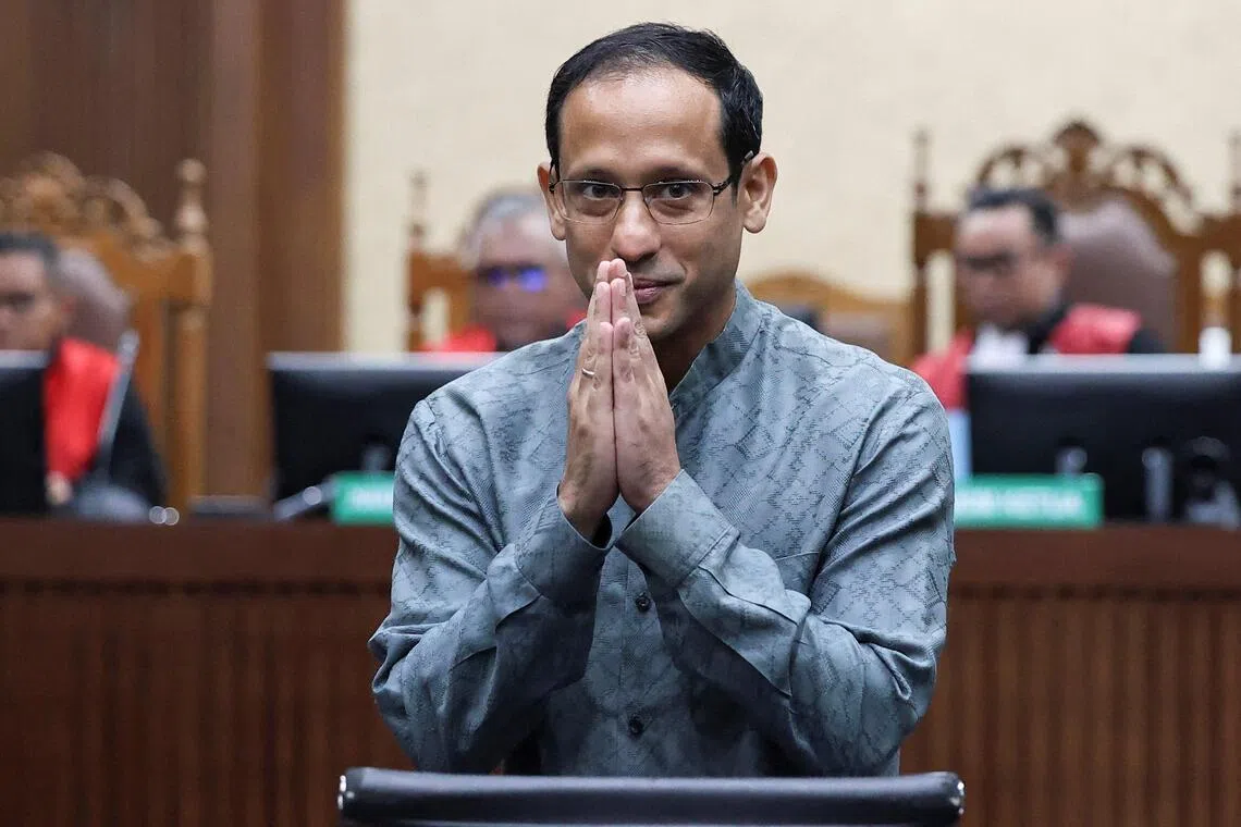 Gojek founder Nadiem Makarim is now under house arrest, facing corruption charges stemming from the procurement of approximately 1.1 million Chromebooks during the COVID pandemic.