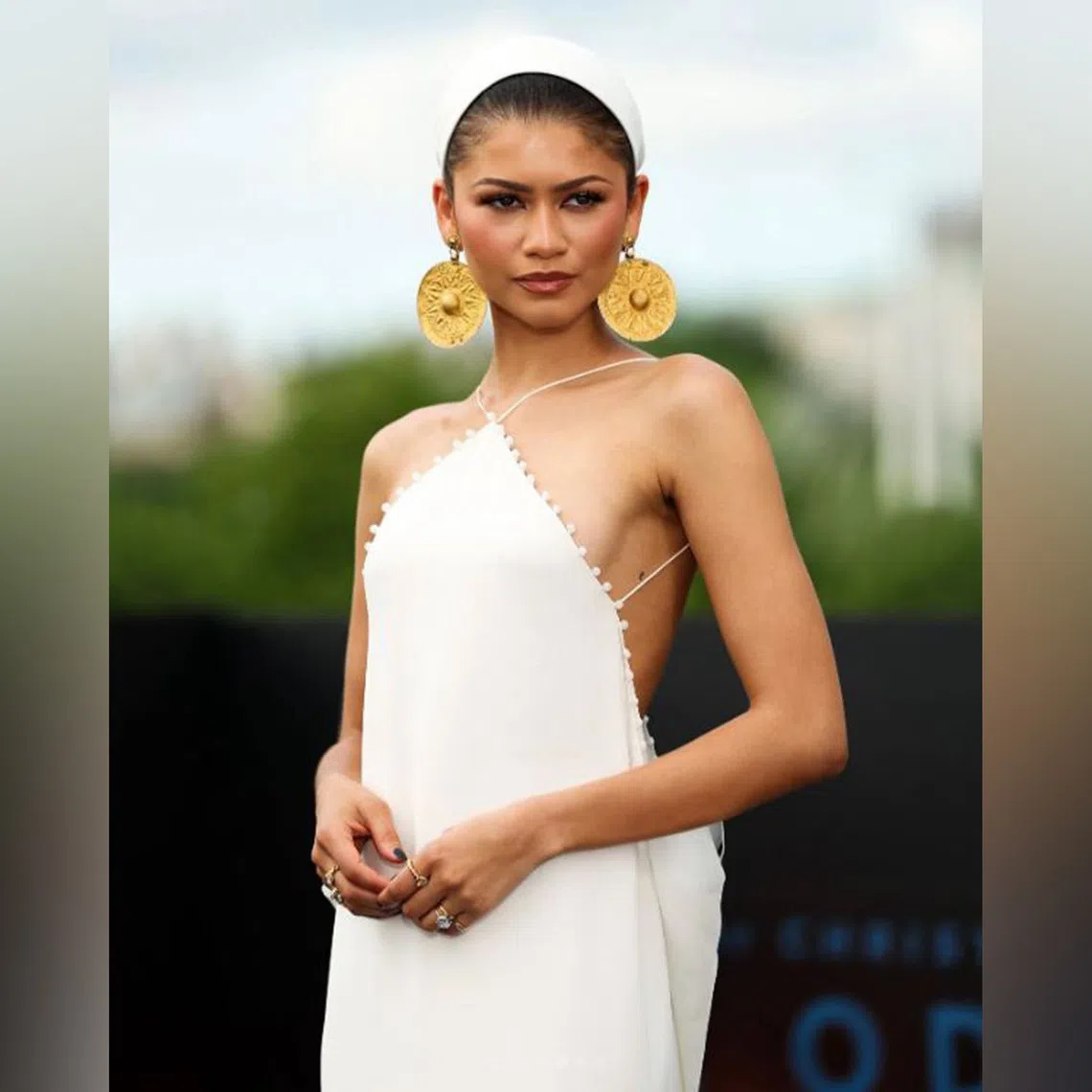 Zendaya’s statement disc gold-and-diamond earrings whose origins date to the first millennium BC, according to Barron London, the gallery that acquired it.