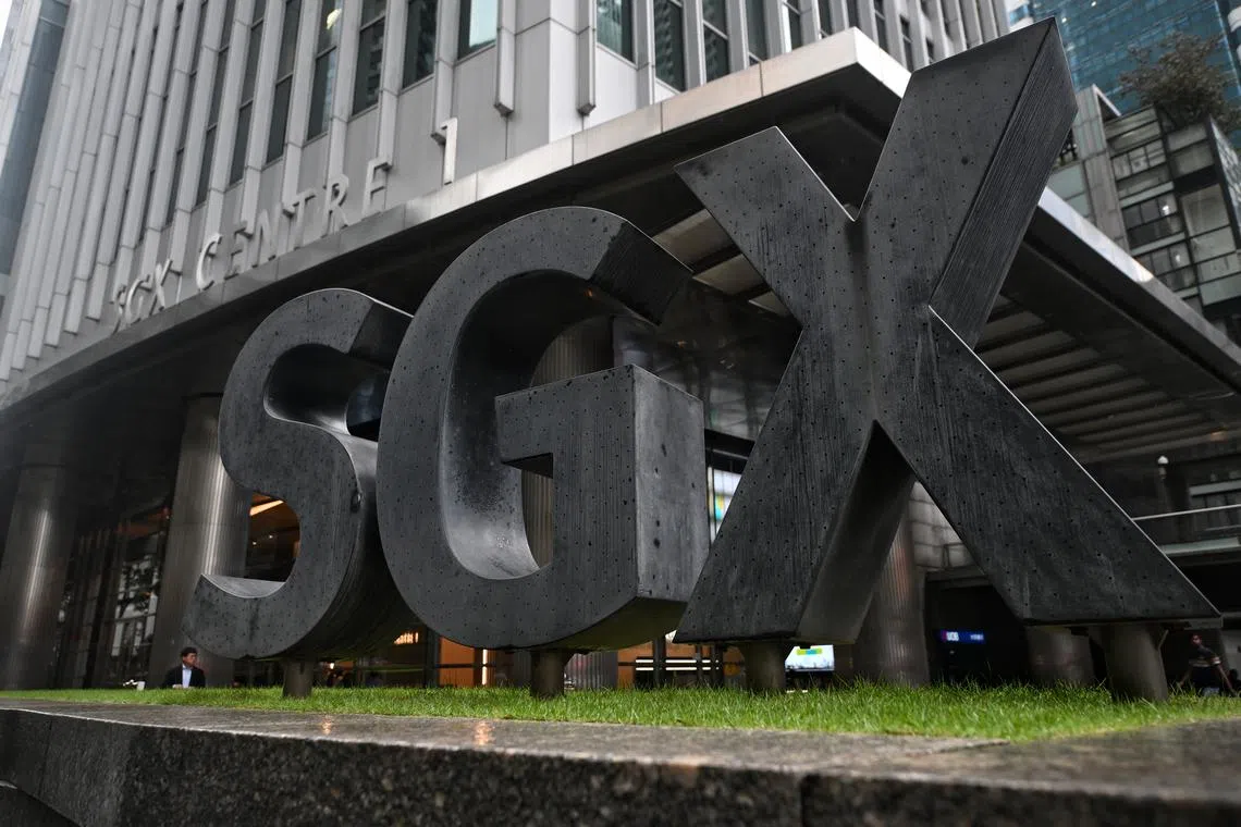 In the broader market, losers beat gainers 326 to 231 after 1.6 billion securities worth $1.1 billion changed hands.
