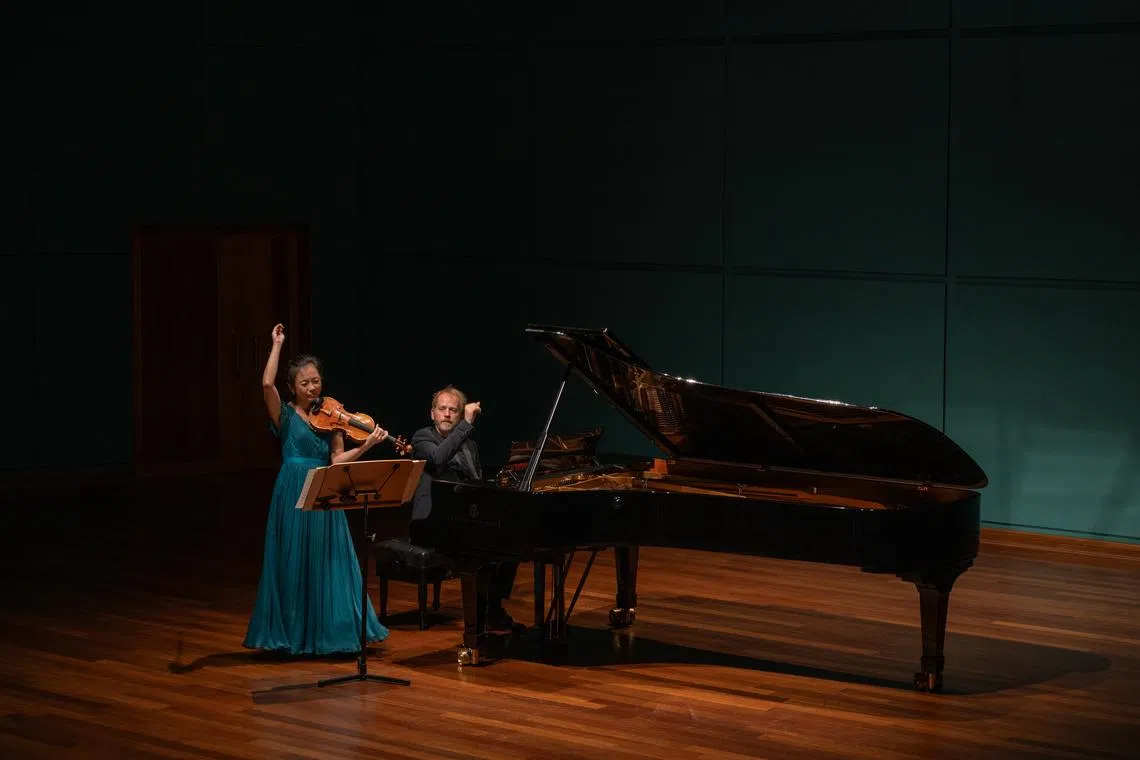 Violinist Tang Tee Khoon and Scottish pianist Alasdair Beatson played a demanding programme of German Romantic violin sonatas.