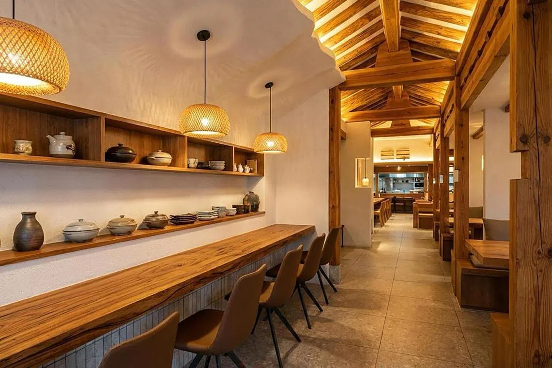 The modern hanok vibe of Modu High.