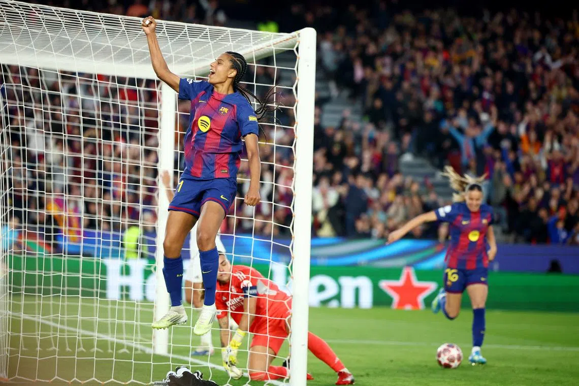 Soccer Football - UEFA Women's Champions League - Quarter Finals - Second Leg - FC Barcelona v Real Madrid - Spotify Camp Nou, Barcelona, Spain - April 2, 2026 FC Barcelona's Esmee Brugts celebrates scoring their sixth goal REUTERS/Albert Gea